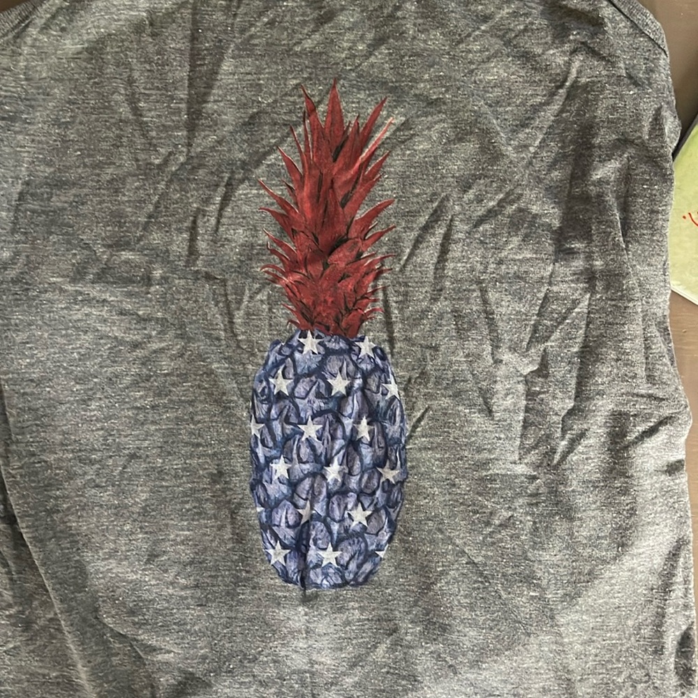 The Home T tank up with American color pineapple